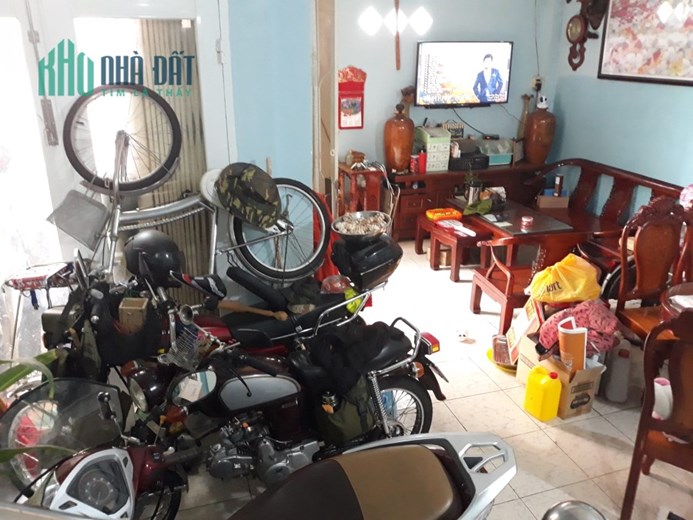 BÁN NHÀ ĐƯỜNG NGUYỄN TRỌNG TUYỂN 48M2 3PN GẦN CÔNG AN PHƯỜNG 8 CHỈ 4.2 TỶ.