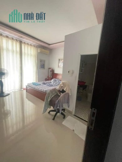 Bán Nhà HXH Sát LOtte Quận 7 giá rẻ