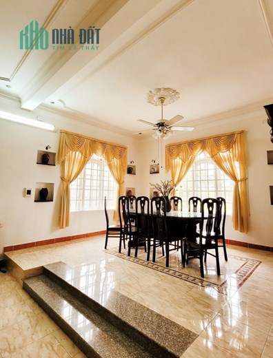 Biệt thự 418m2 tại Phường 8, Đà Lạt - 22 tỷ - Có 9 phòng ngủ, view thung lũng