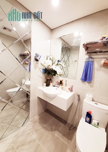 Chính chủ cho thuê 2PN+1 đẹp sang trọng, Vinhomes Ocean park, đủ đồ, giá 15 triệu/th. LH 0358725098