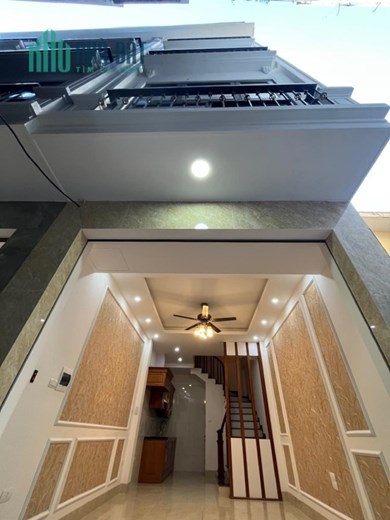 Bán nhà phố Quận Hà Đông, DT 36m2x 5.5 tầng với tài chính hơn 3 tỷ.