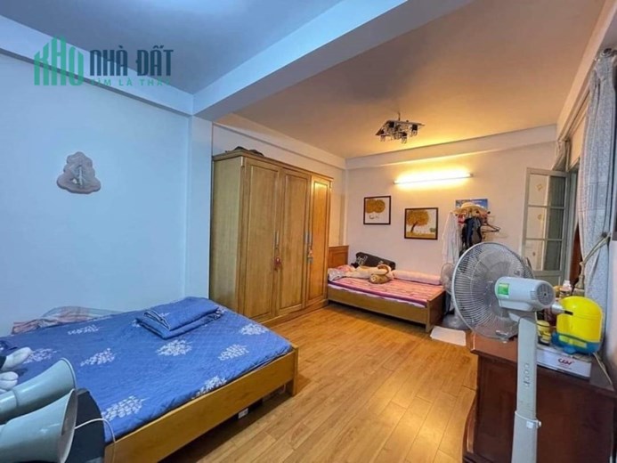Bản nhà Ngô Sĩ Liên 20m từ tầng 2 là 30m 4 tầng mặt tiền 3.5M giá 2.85 tỷ Đống Đa