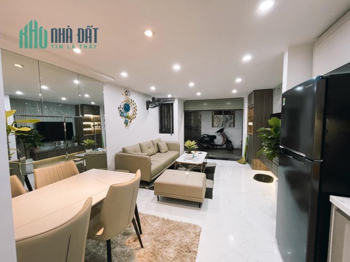 💥 Tập thể tầng 1 Thái Thịnh, Đống Đa, Đẹp như Khách sạn, 2N 2WC, KD, Chỉ 2.62 Tỷ 💥