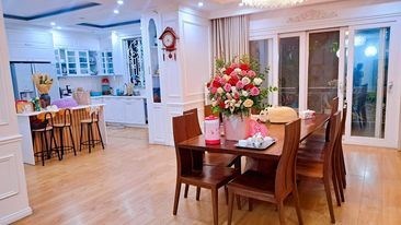 BÁN BIỆT THỰ PHẠM NGỌC THẠCH, ĐỐNG ĐA, Ô TÔ, 130M2 MT7.5M, GIÁ 17.5 TỶ