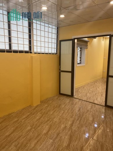 💥 Tập thể tầng 1 Kim Liên, Lương Định Của, KD Online, 60m2 2PN, Chỉ 2.38 Tỷ 💥