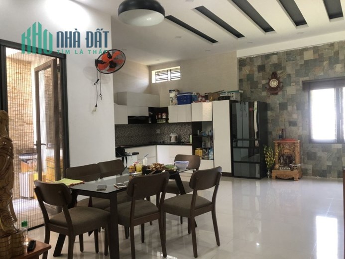 Nhà Mặt Tiền Nguyễn Lữ, Nam Việt Á, 180m2, ngang 10, 3 tầng