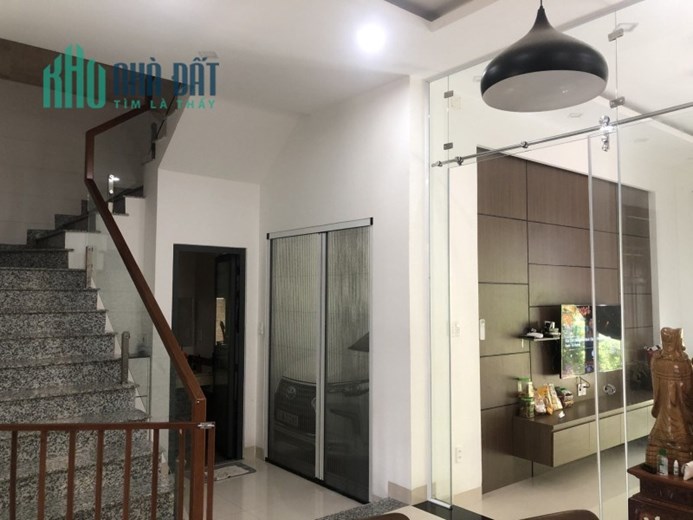 Nhà Mặt Tiền Nguyễn Lữ, Nam Việt Á, 180m2, ngang 10, 3 tầng