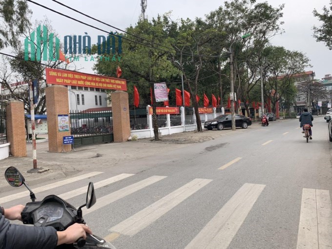 Tin được ko ! hơn 10 tỷ có nhà mặt đường phương canh 106m x3t MT 4.5M.
