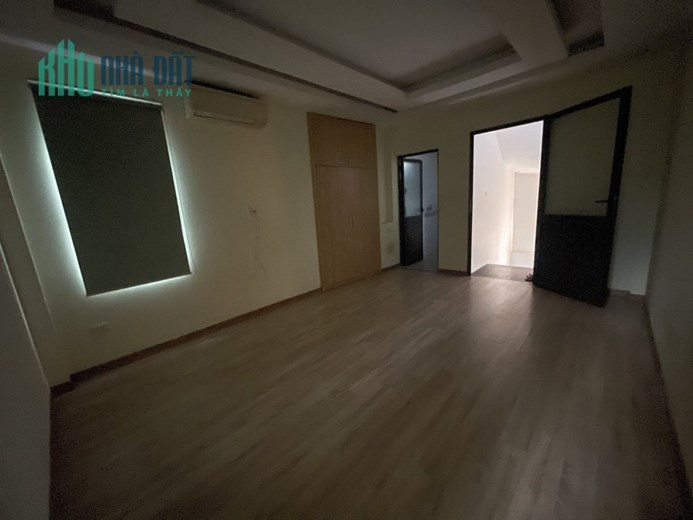 Chính chủ bán nhà Xuân Đỉnh 3,2 tỷ x40m2x 5 tầng, sổ đỏ (có ảnh kèm)