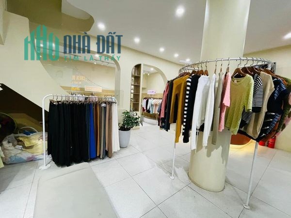 ĐẸP NHẤT PHỐ CẦU GIẤY-LÔ GÓC-3 THOÁNG-MẶT TIỀN RỘNG – KINH DOANH VÔ ĐỐI