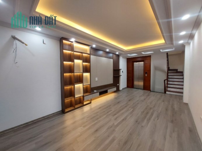 Bán nhà Phúc Đồng, Ô tô, TM, Full nội thất, 40m2, 7T, nhĩnh 5 tỷ.