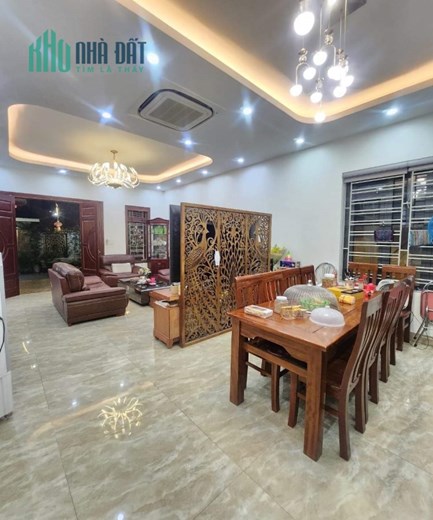 BIỆT THỰ SÂN VƯỜN  KHU NGOẠI GIAO ĐOÀN, GẦN CÔNG VIÊN HOÀ BÌNH. HÀNG XÓM THÀNH PHỐ GIAO LƯU, BỘ