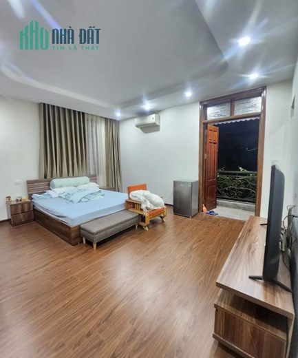 BIỆT THỰ SÂN VƯỜN  KHU NGOẠI GIAO ĐOÀN, GẦN CÔNG VIÊN HOÀ BÌNH. HÀNG XÓM THÀNH PHỐ GIAO LƯU, BỘ