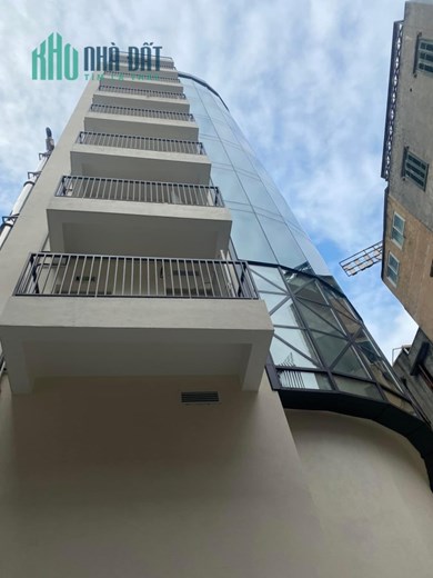 TOÀ BUILDING 12 TẦNG NGUY NGA PHONG CÁCH CHÂU ÂU