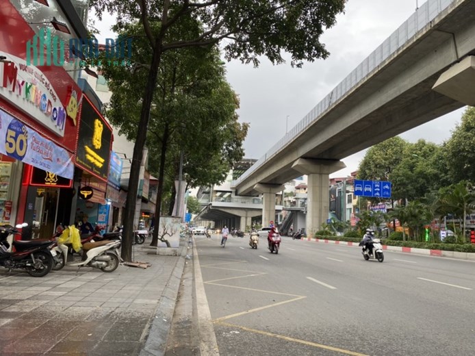 Mặt phố Quang Trung - Hà Đông, BÁN nhà 2 tầng TẶNG 52m đất chỉ hơn 7ty