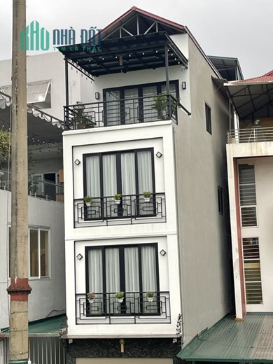 NHÀ ĐẸP 5 TẦNG NGUYỄN VĂN CỪ  - Ô TÔ TRÁNH - NGÕ THÔNG - GARA - THANG MÁY KÍNH NHẬP KHẨU - KINH