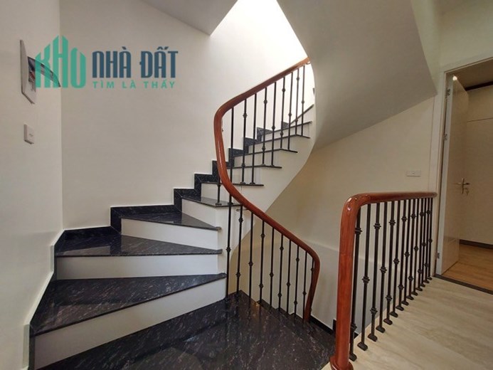 Bán Nhà Thái Thịnh – Ngõ 3 Gác– 2 Mặt Thoáng - 39m2 4,2Tỷ