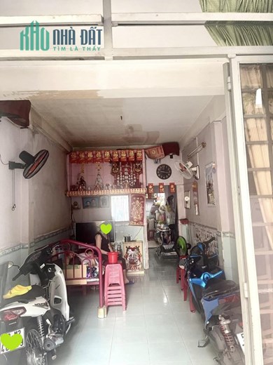 Bán nhà đường Kênh Tân Hóa, Tân Phú, 37m2, ngang hơn 3m, 2 tầng, 2PN, chỉ 3.1 tỷ TL chính chủ.