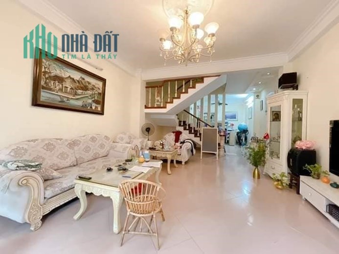 Bán gấp nhà phân lô phố Tô Hiệu, Hà Đông, 52m2 4 tầng cạnh sân chơi giá 5 tỷ