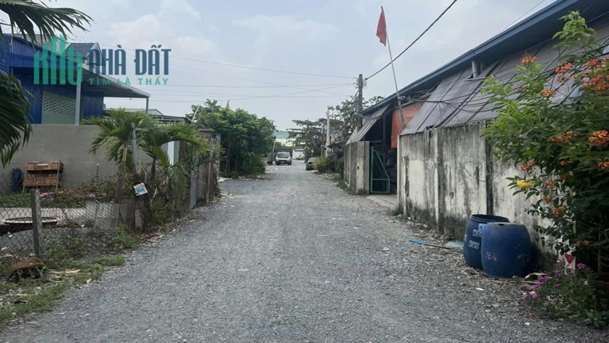 Bán nhà 110m2 hẻm xe tải ĐƯỜNG APĐ 25 Phường An phú đông Q.12, giá 3.6 tỷ