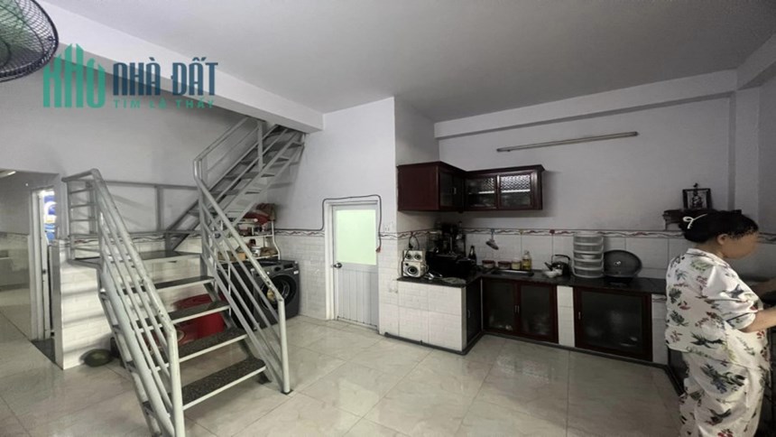 Bán nhà 110m2 hẻm xe tải ĐƯỜNG APĐ 25 Phường An phú đông Q.12, giá 3.6 tỷ