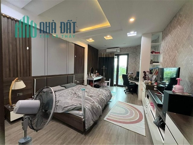 NHÀ MẶT PHỐ ÁI MỘ 61M2 5 TẦNG KINH DOANH ĐỈNH 16.5 TỶ