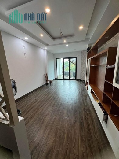 NHÀ MẶT PHỐ ÁI MỘ 61M2 5 TẦNG KINH DOANH ĐỈNH 16.5 TỶ