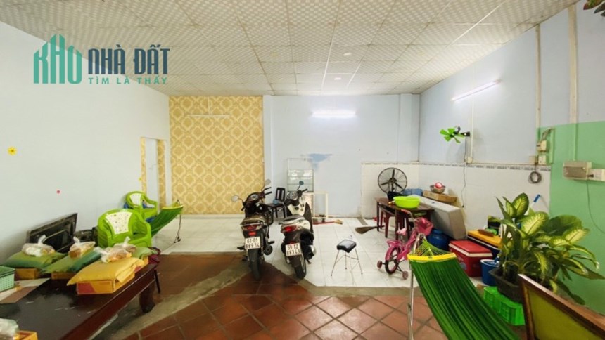 Bán Gấp Giảm Gấp 1,2 Tỷ, ĐS11 Trường Thọ, 72m2, HXH. Còn 4 Tỷ 500