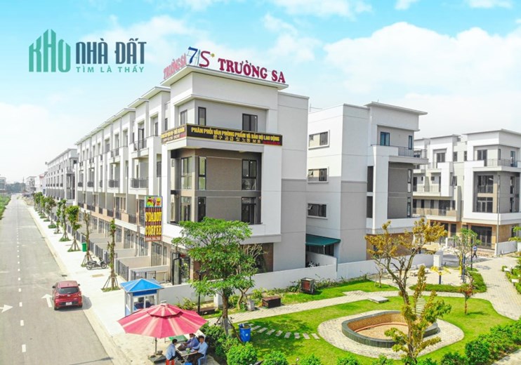 Lời ngay khi mua nhà 4 tầng sổ đỏ sở hữu trọn đời, giá đáy tp Từ Sơn