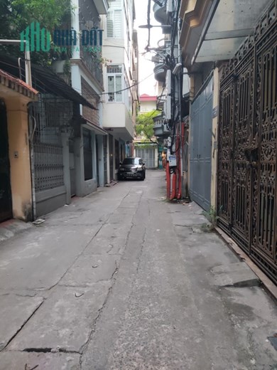 Bán nhà phân lô phố ngõ 199 Trần Quốc Hoàn ô tô đỗ cửa DT 35 m² x 3,5 T giá 6.75 tỷ.