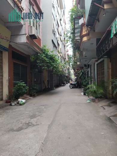 Bán nhà phân lô phố ngõ 199 Trần Quốc Hoàn ô tô đỗ cửa DT 35 m² x 3,5 T giá 6.75 tỷ.
