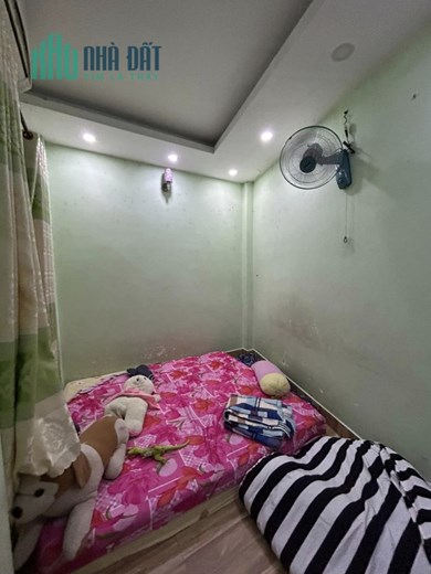 Bán nhà đẹp đường Tên Lửa, Bình Tân, 58m2, ngang 11m, 3 tầng, 2PN, chỉ 2.7 tỷ TL chính chủ.