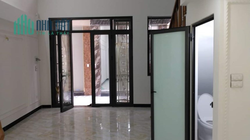 Bán nhà Tứ Hiệp, Trung tâm Thanh Trì, 3,9 tỷ 5 tầng mới tinh, gần chợ, trường, tiện ích bạt ngàn