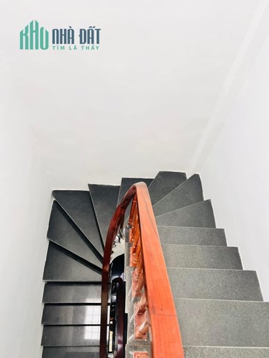 Bán nhà ngõ 63 Lê Đức Thọ 39m2*5 tầng, Ô TÔ ĐỖ CỔNG, chỉ 4.5 tỷ.