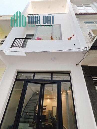 Bán nhà Chùa Bộc, Thái Hà, diện tích 40m2, 6 tầng, giá nhỉnh 7 tỷ.