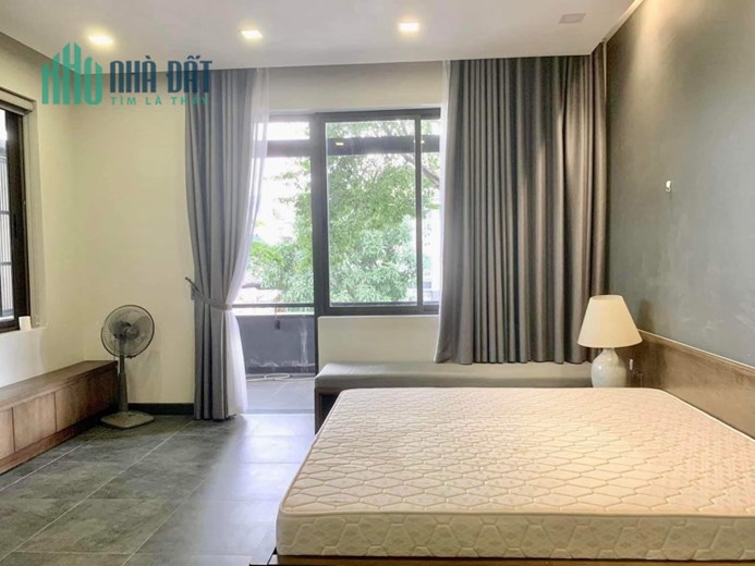 Bán biệt thự biển Mỹ Khê góc 2 mặt tiền.Sân vườn đẹp thoáng mát phù hợp nghỉ dưỡng khu Võ Văn Kiệt.