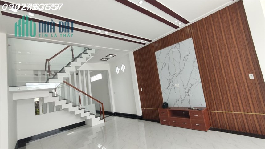 Bán Nhà Lầu Gần Chợ - Gần Trường Học - ích lợi Đa Dạng