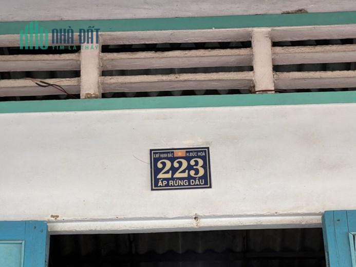 Chính chủ cho thuê 3000 m2 đất trống làm kho, bãi.