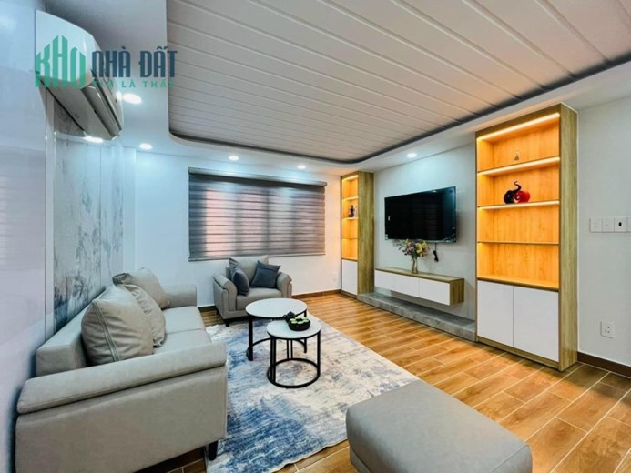 GẤP BÁN - NHÀ KHU PHÂN LÔ 4X12,6M - LÊ VĂN SỸ - PHÚ NHUẬN - CHỈ 7,6 TỶ