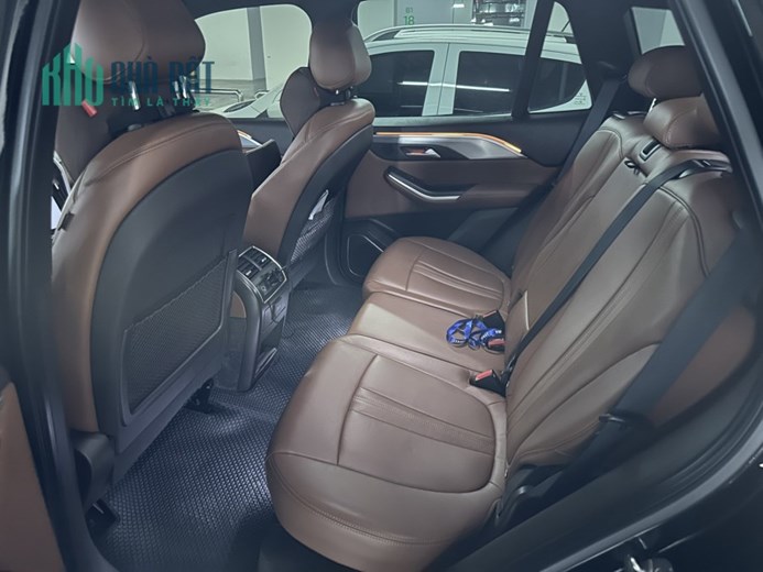 Chính chủ cần bán Vinfast Lux SA 2.0 bản Premium đã lên form President.
