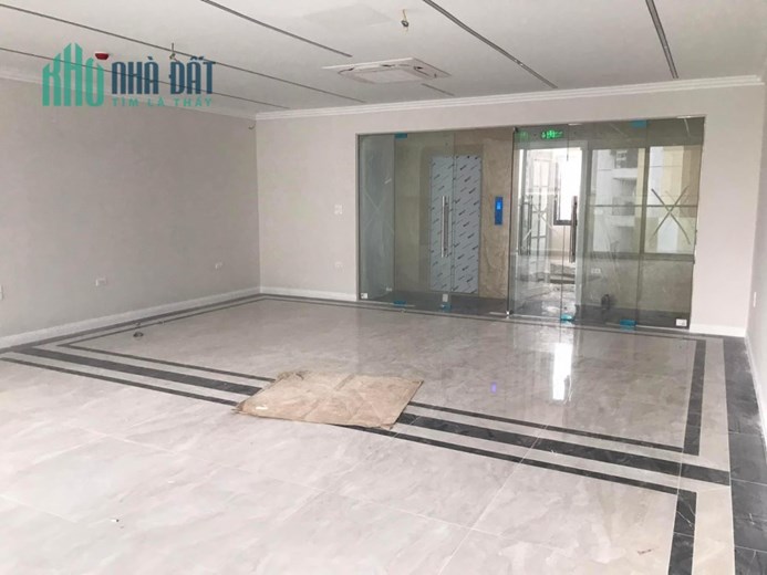 TÒA VĂN PHÒNG 10 TẦNG - TRẦN DUY HƯNG - GARA OTO - NHÀ MỚI XÂY XONG - SỬ DỤNG NGAY
