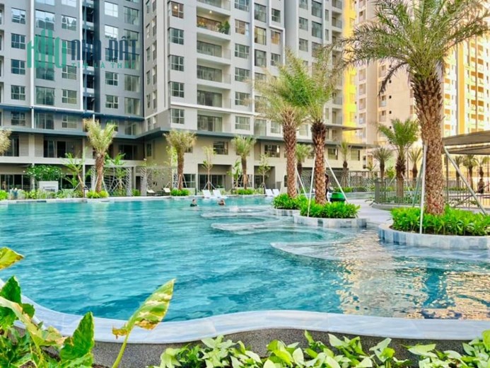 Căn hộ mới bàn giao vào ở ngay, đối diện huyện ủy Bình Chánh, 32 triệu/m2 full nội thất-0932234316