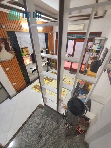 CẦN BÁN NHÀ TRẦN THÁI TÔNG 40M2 X 5T NGÕ 3M GẦN PHỐ Ở NGAY 4.25 TỶ