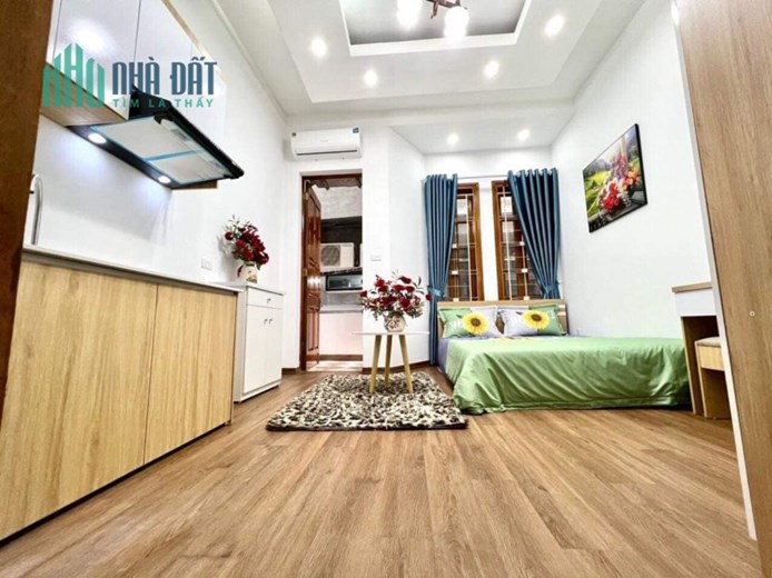 Siêu phẩm phố Nguyễn Khánh Toàn, Cầu Giấy 95m, 7 tầng, mt 5.2m. Giá: 23.5 tỷ