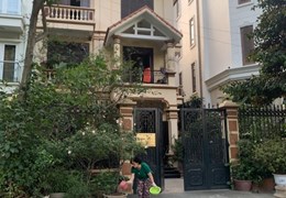 Bán Biệt thự Liền kề Vinhomes mới đẹp, 5 tầng, Thang máy, Chủ tặng toàn bộ Nội thất Châu Âu trị giá