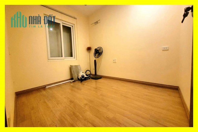 Bán nhà đẹp 4 tầng gần phố Tôn Thất Tùng, giá hơn 5 tỷ