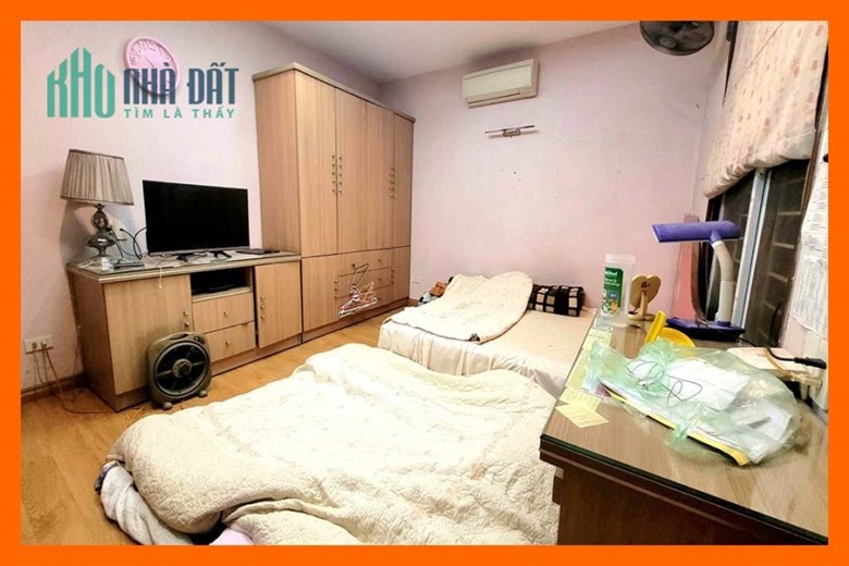 Bán nhà đẹp 4 tầng gần phố Tôn Thất Tùng, giá hơn 5 tỷ