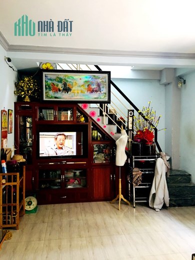 Bán gấp nhà 98m2 2 tầng BTCT gần AEON Mall Tân Phú chỉ 4,8 tỷ