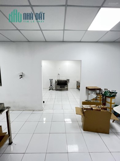 Q. Tân Phú, Cần chuyển nhượng mặt bằng + máy móc + kho lạnh của nhà xưởng sản xuất thực phẩm đóng
