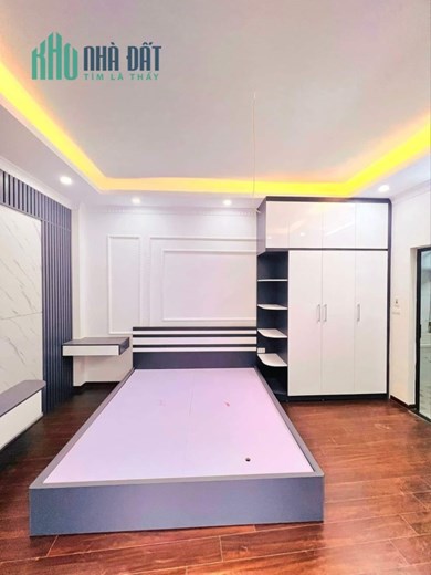 Bán Nhà Phố Cự Lộc- Quận Thanh Xuân- Ngõ Rộng, gần oto. 34m x5 tâng MT4m. giá 4 tỷ